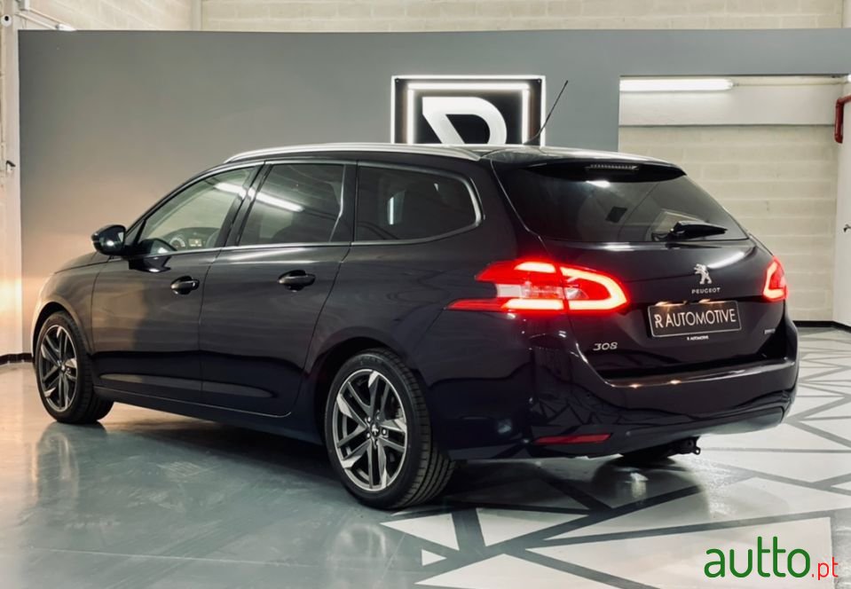 2015' Peugeot 308 Sw photo #3