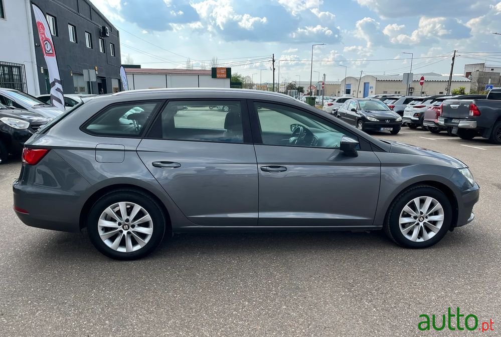 2018' SEAT Leon St photo #6