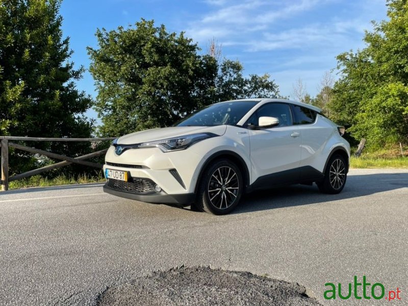 2018' Toyota C-Hr photo #2