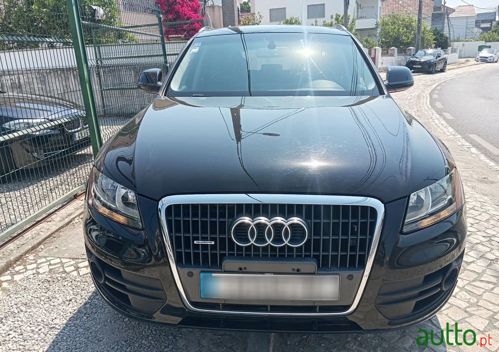 2011' Audi Q5 S Tronic photo #2