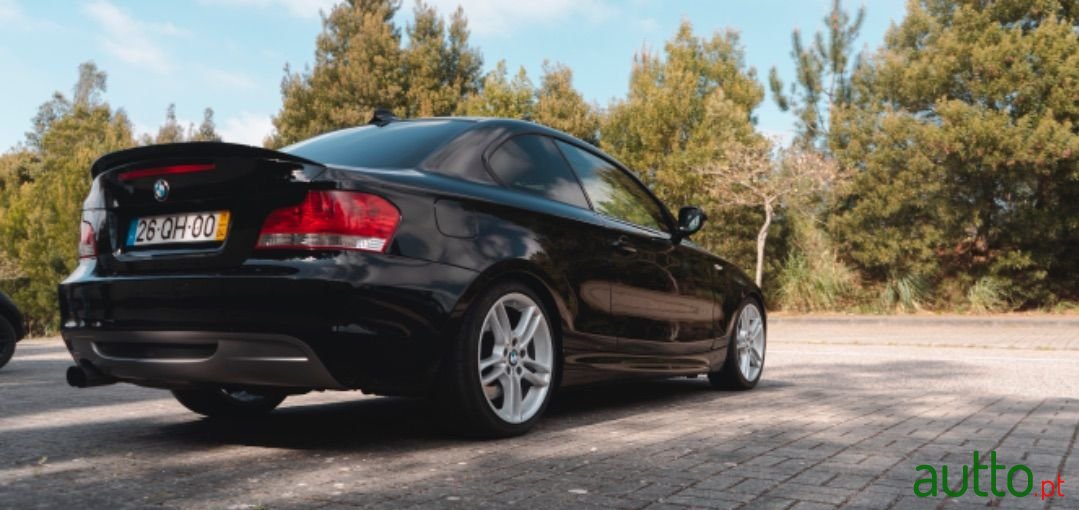 2011' BMW 135 photo #5