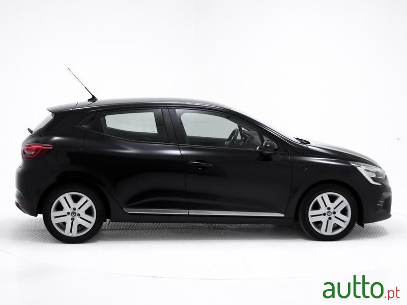 2020' Renault Clio photo #2