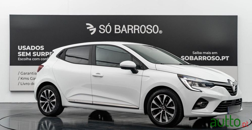 2021' Renault Clio photo #6