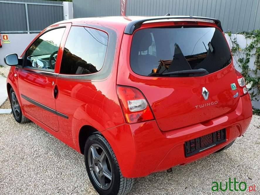 2011' Renault Twingo photo #3