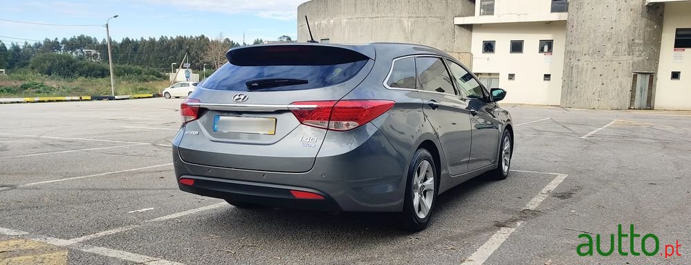 2013' Hyundai i40 Sw photo #3