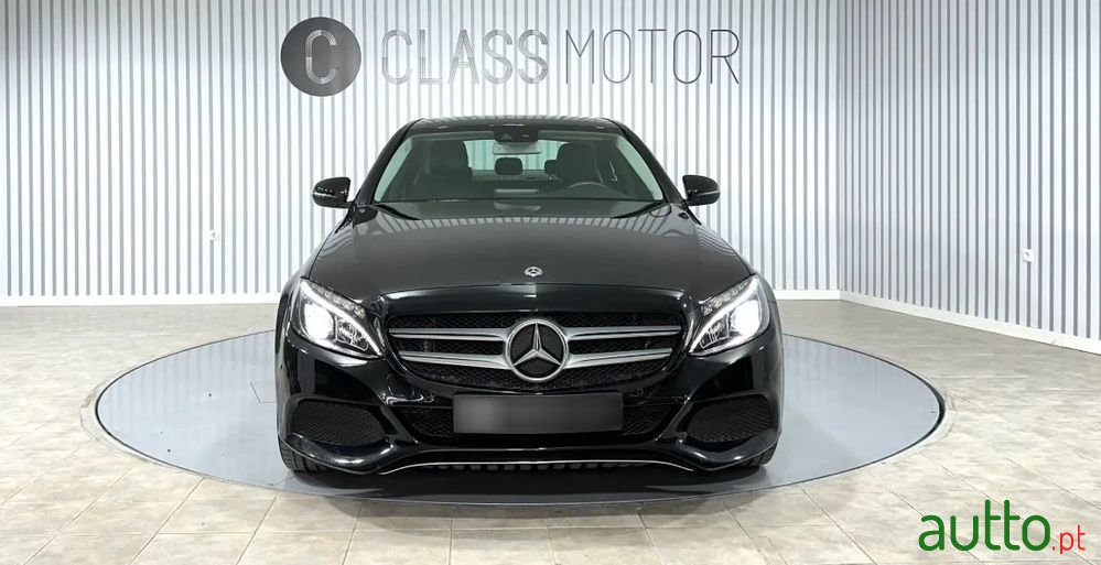 2017' Mercedes-Benz Classe C photo #2