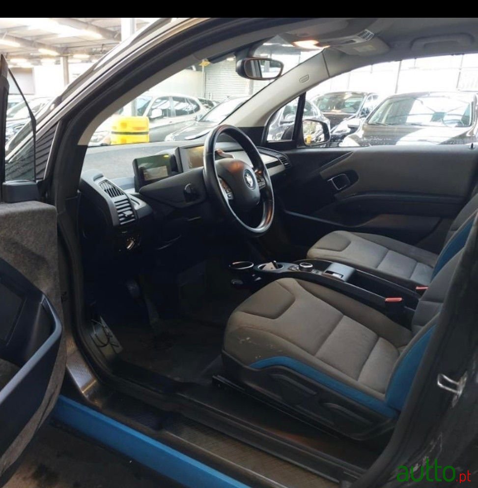 2018' BMW Série I (94 Ah) photo #4