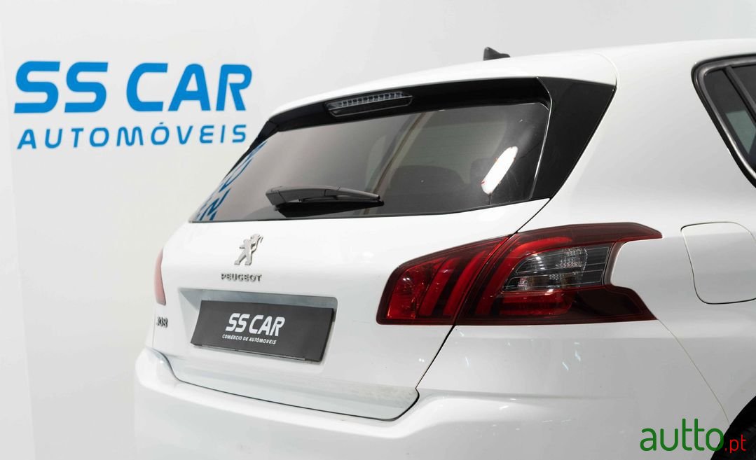 2018' Peugeot 308 photo #3