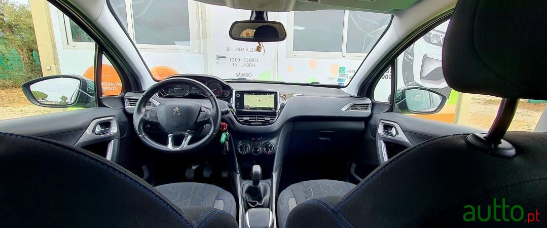 2018' Peugeot 2008 photo #4