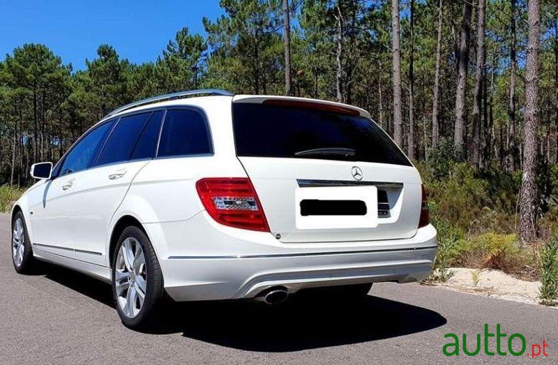 2011' Mercedes-Benz C-220 Avantgard photo #1