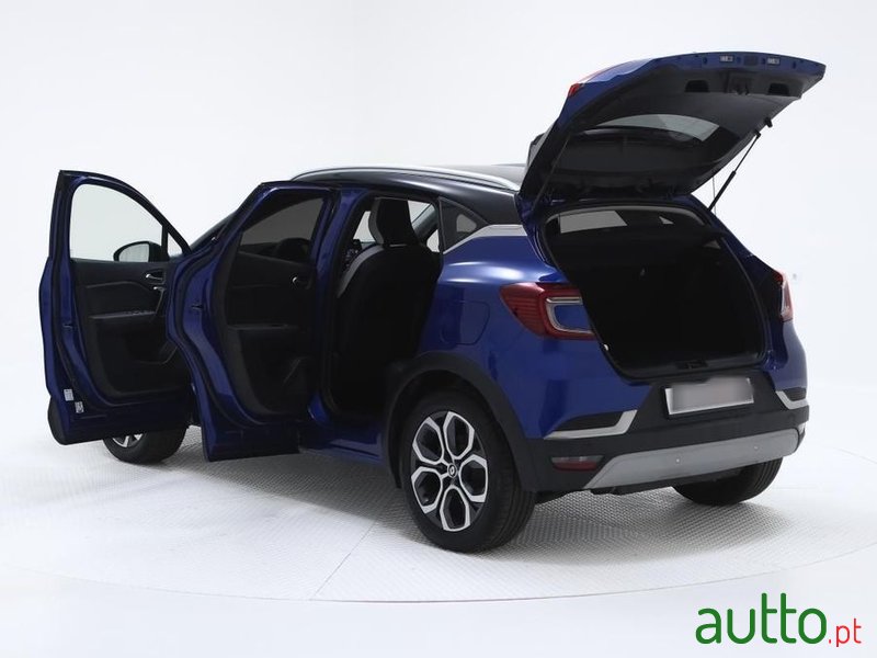 2022' Renault Captur photo #5