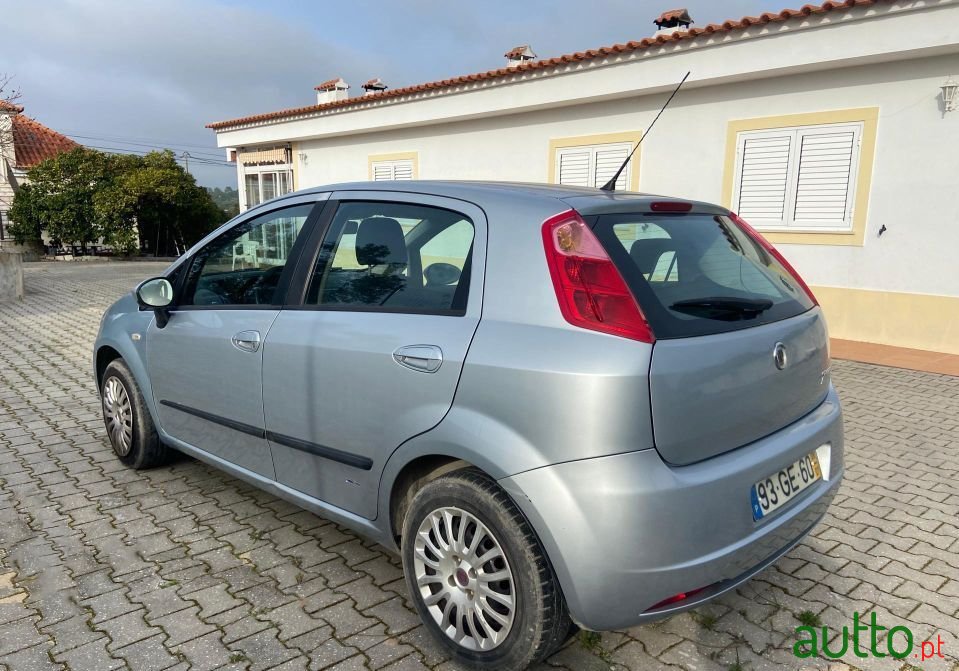 2008' Fiat Grande Punto photo #2