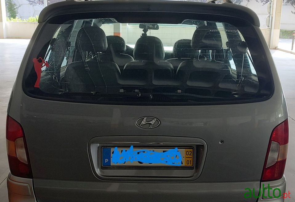 2002' Hyundai Trajet photo #4