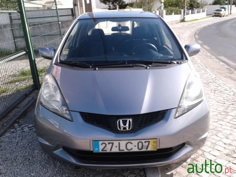 2010' Honda Jazz photo #3