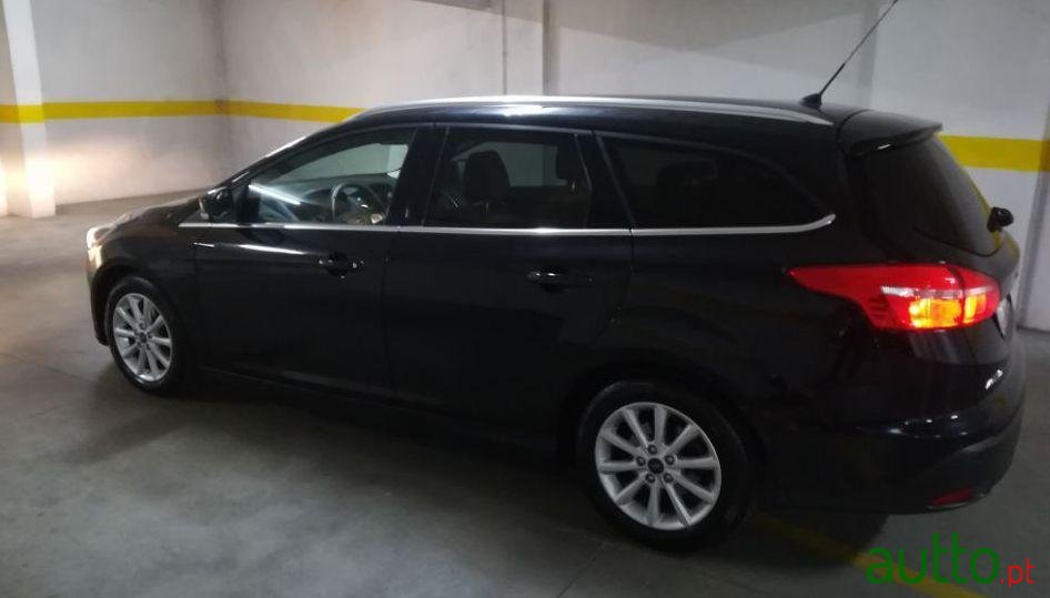 2015' Ford Focus Sw photo #2