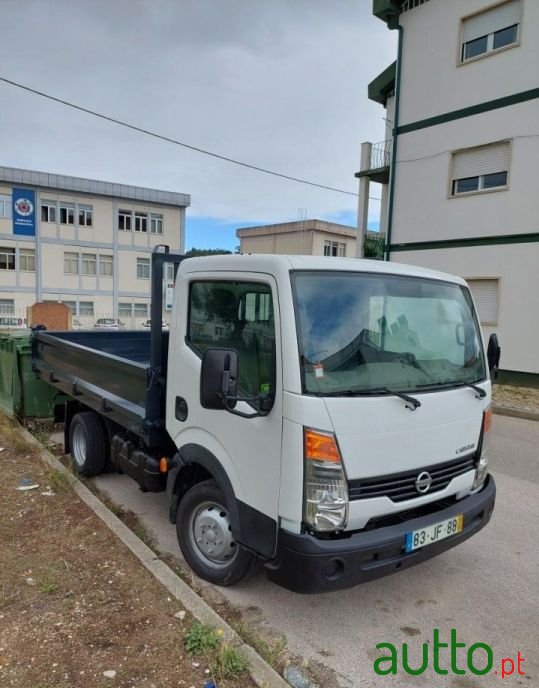 2010' Nissan Cabstar photo #1