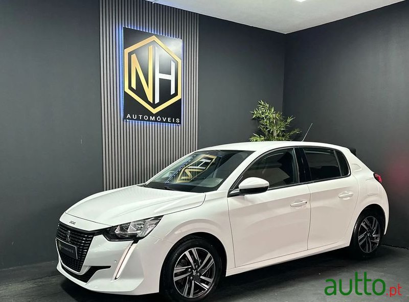2019' Peugeot 208 photo #2