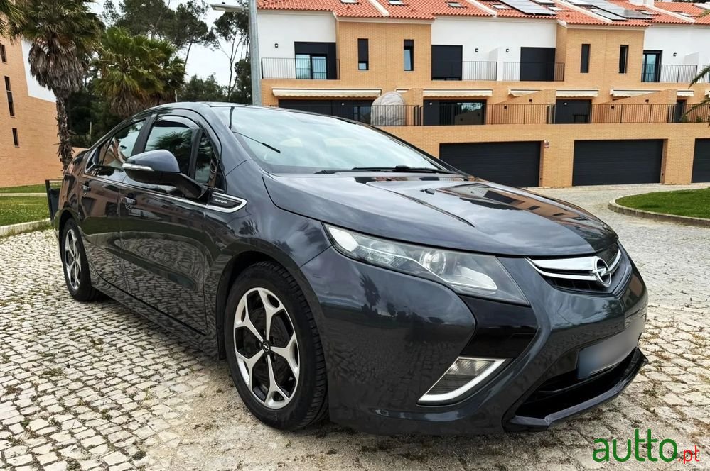 2012' Opel Ampera 1.4 Ecotec Executive photo #4
