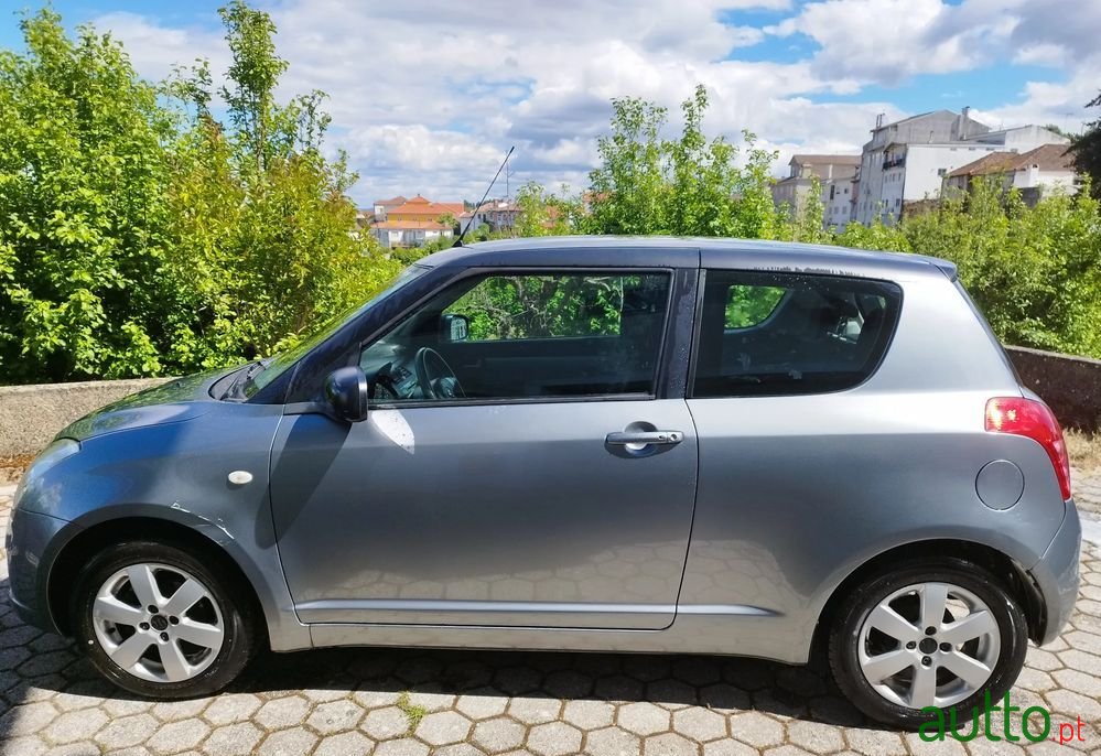 2008' Suzuki Swift 1.3 Ddis Glx photo #1