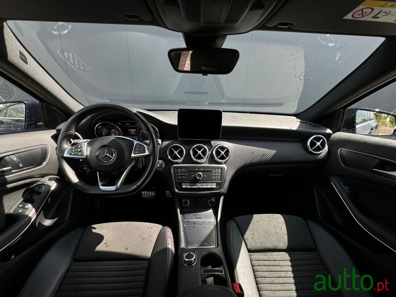 2018' Mercedes-Benz A 180 photo #2