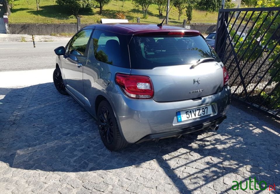 2012' Citroen DS3 photo #3