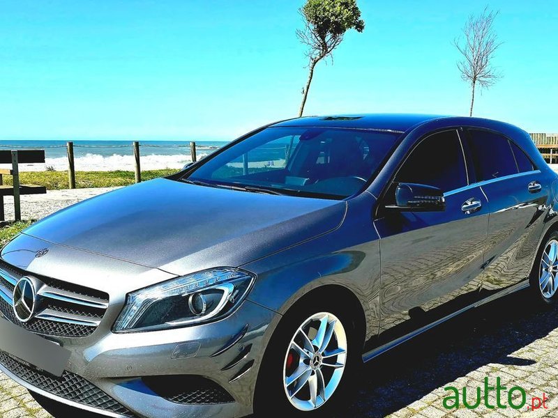 2013' Mercedes-Benz Classe A photo #3