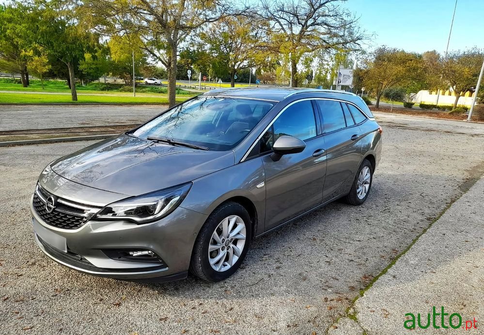 2017' Opel Astra Sports Tourer photo #6