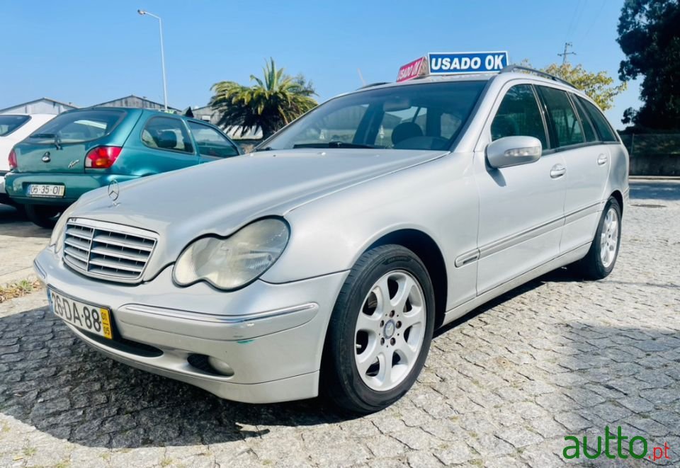 2001' Mercedes-Benz C-270 photo #2