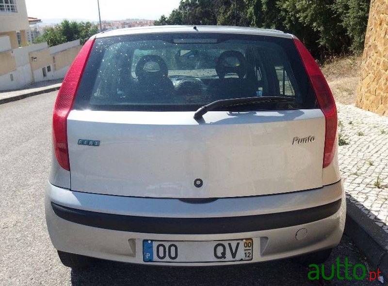 2000' Fiat Punto 1.2I 8V Sx photo #1