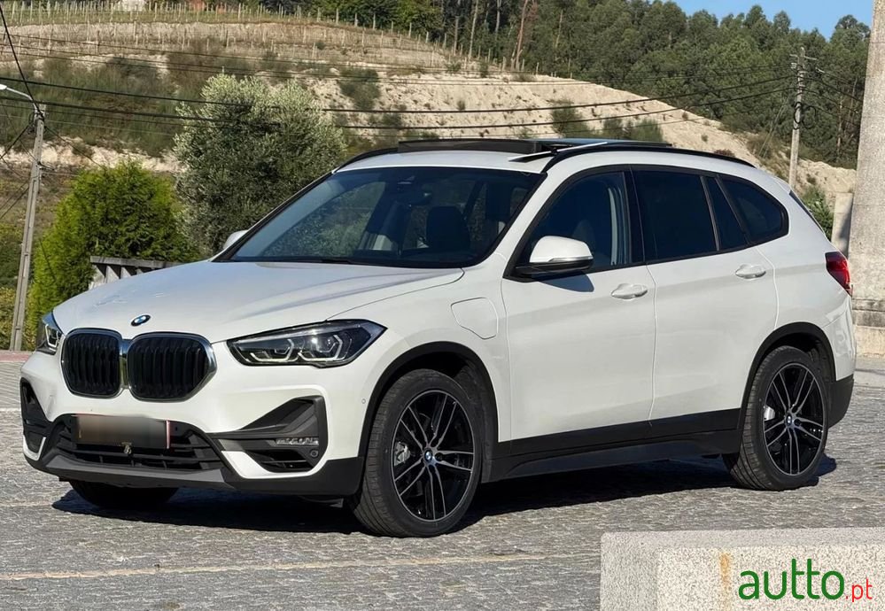 2020' BMW Série X Xdrive25E photo #1