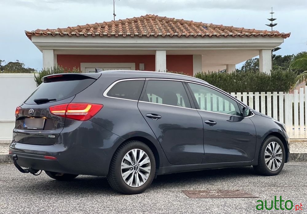 2018' Kia Ceed Sw photo #5