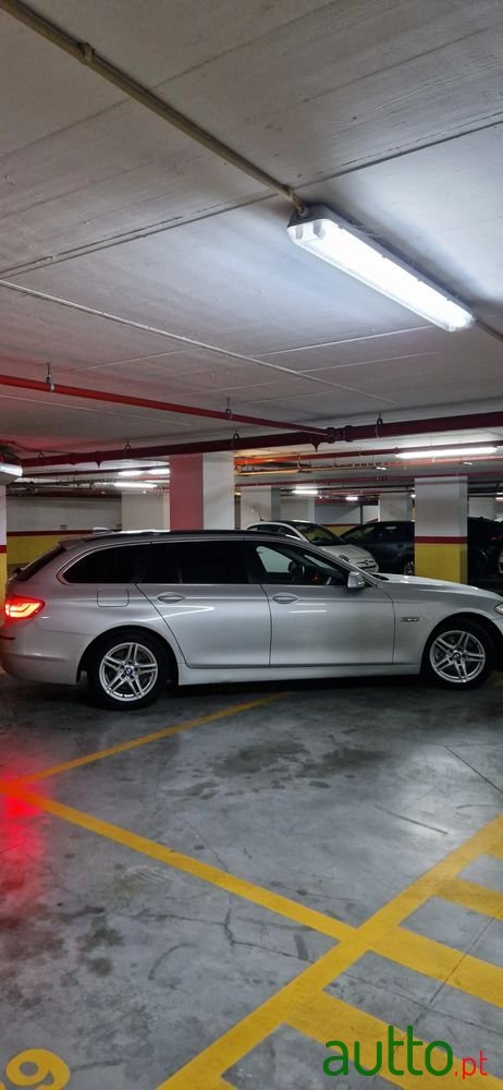 2011' BMW Série 5 D Auto photo #4