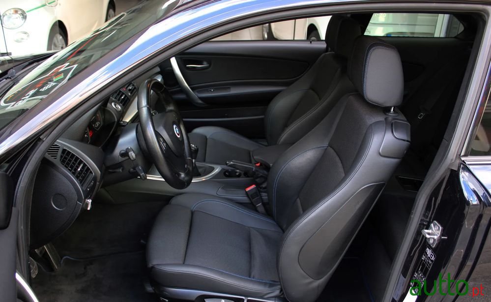 2013' BMW Série 1 D Line Sport photo #6