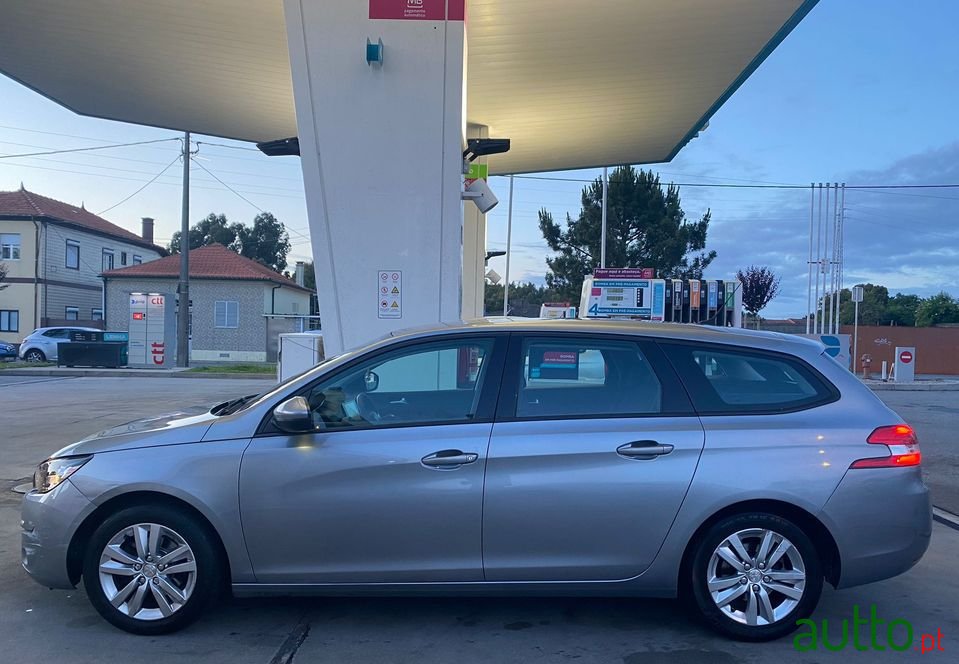 2016' Peugeot 308 Sw photo #3