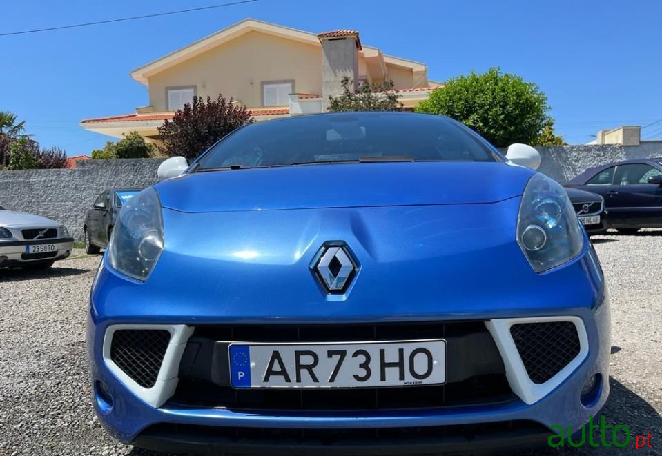 2011' Renault Wind photo #6