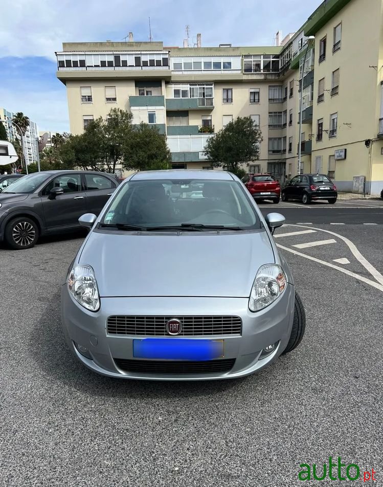 2008' Fiat Punto photo #2