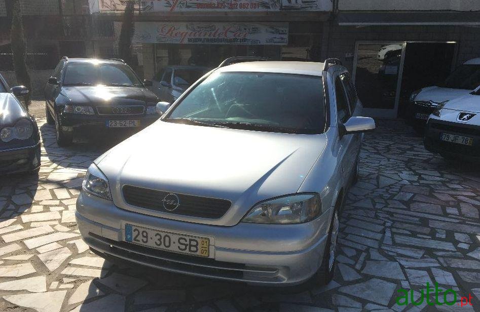 2001' Opel Astra Caravan photo #1