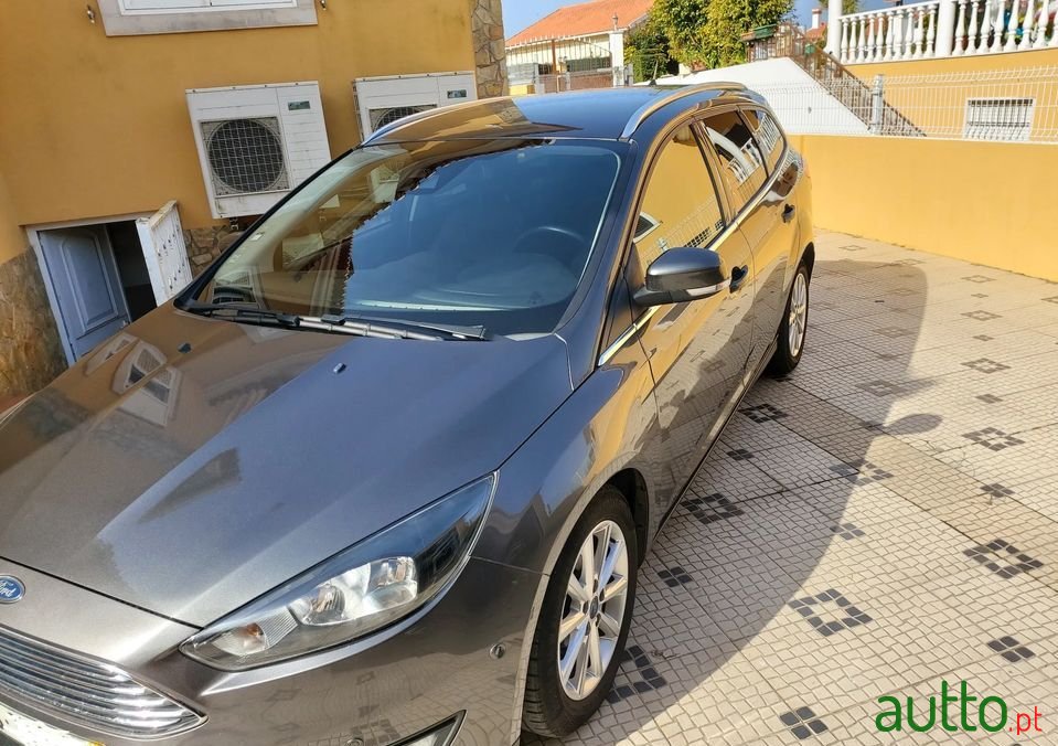 2016' Ford Focus Sw photo #2