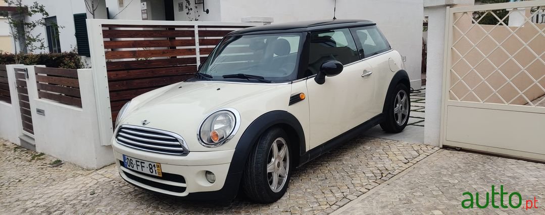 2008' MINI Cooper photo #1