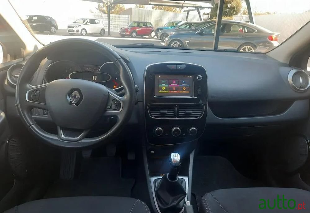 2017' Renault Clio photo #5