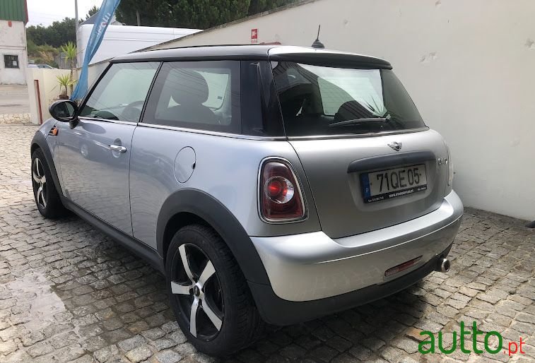 2011' MINI One photo #6