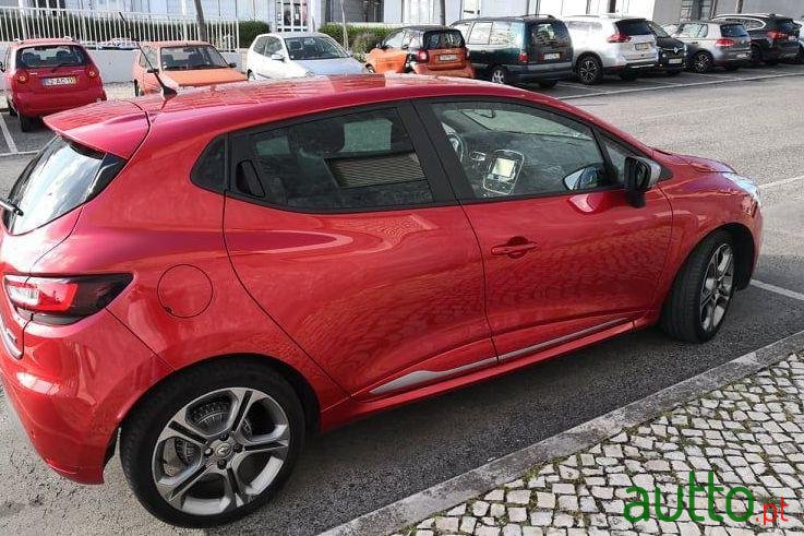 2017' Renault Clio photo #2