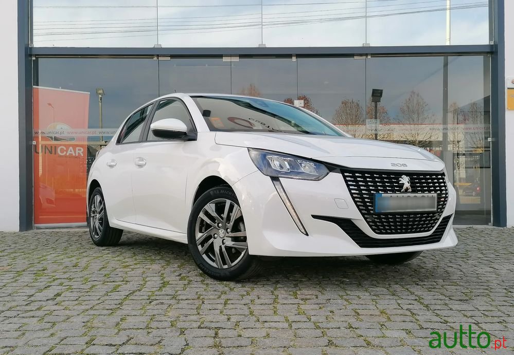 2021' Peugeot 208 photo #1