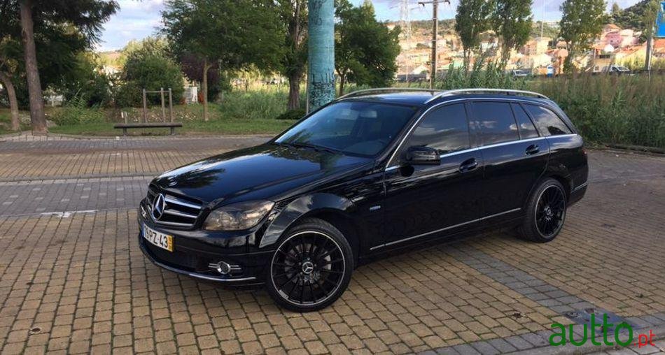 2010' Mercedes-Benz C-180 Avantgarde photo #1