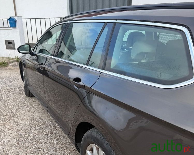 2016' Volkswagen Passat Variant photo #4