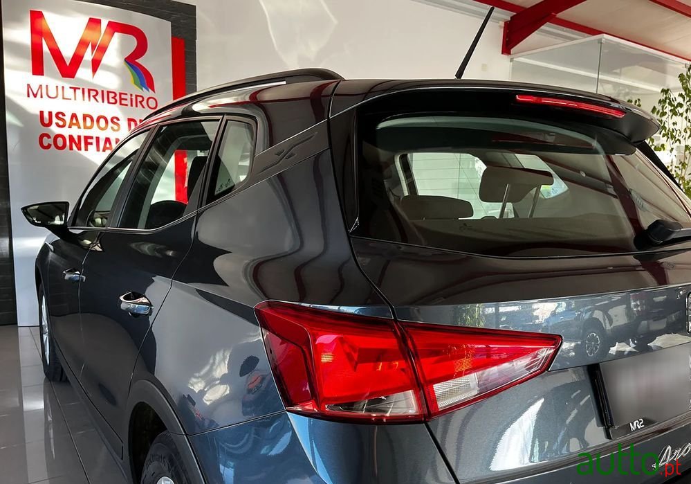 2022' SEAT Arona 1.0 Tsi Style photo #5
