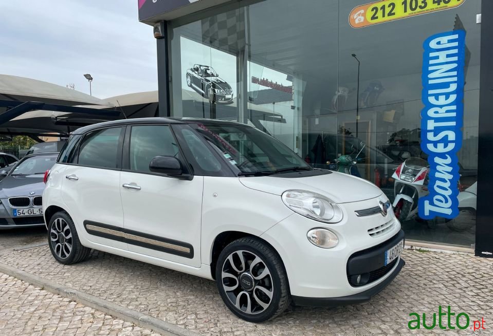 2014' Fiat 500L photo #1