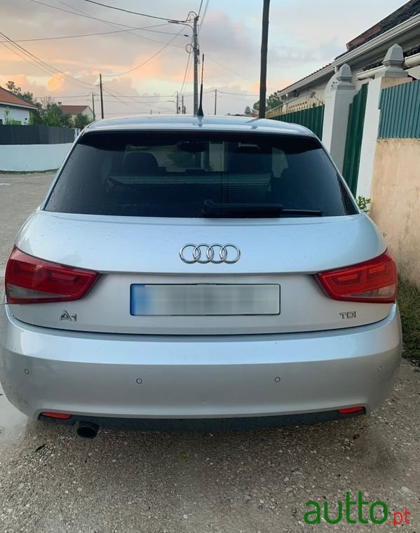 2011' Audi A1 photo #2