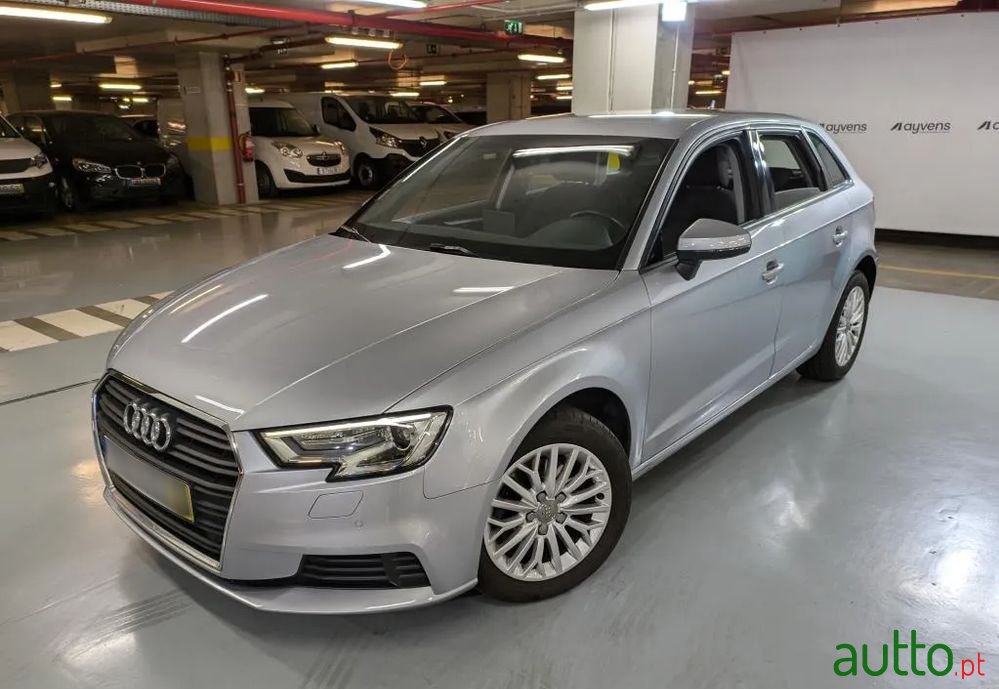 2017' Audi A3 Sportback photo #1