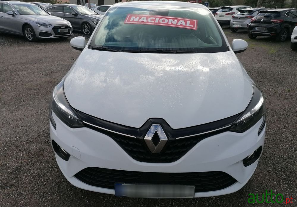 2021' Renault Clio photo #2